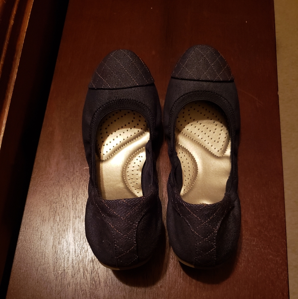 Women's denim, sz 10, flats